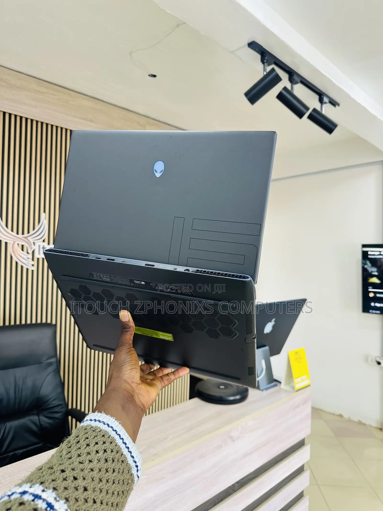 Laptop Alienware M15 R6 16GB Intel Core i7 SSD 1T