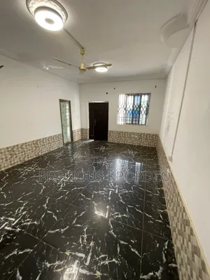 2bdrm Apartment in Lakeside Estate for rent
