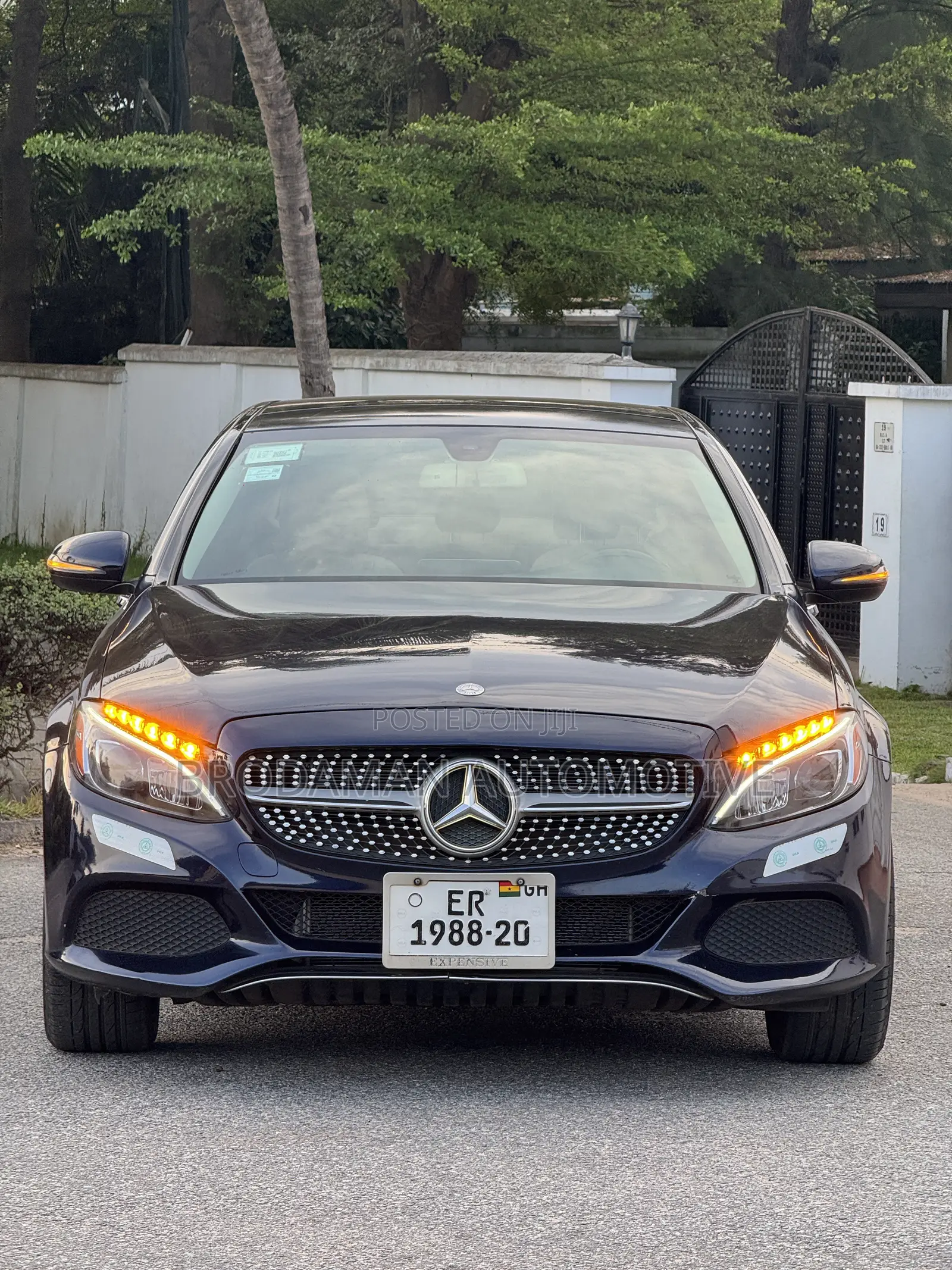 Mercedes-Benz C300 Luxury Sedan RWD (2.0L 4cyl 7A) 2017 Blue