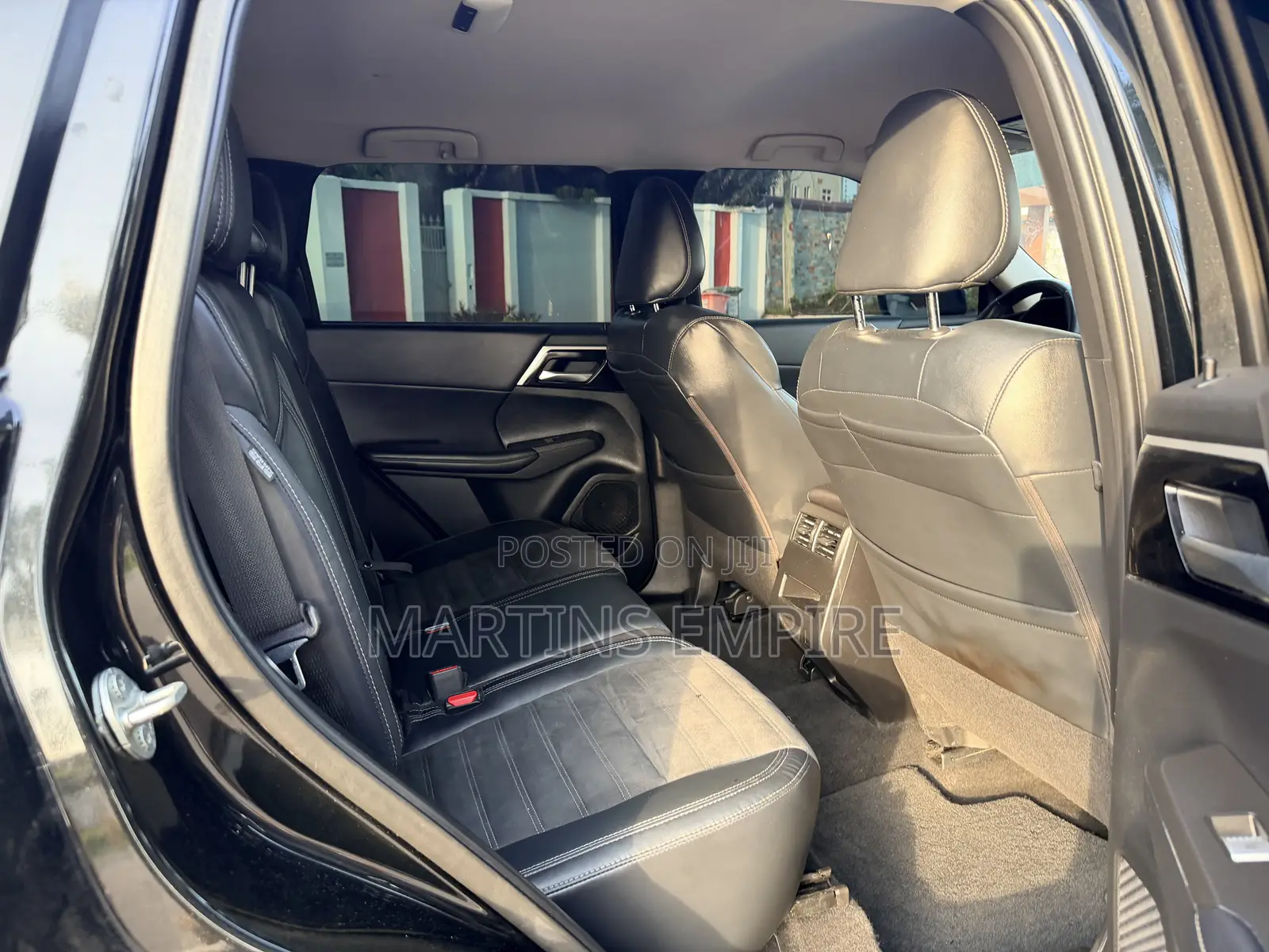 Mitsubishi Outlander SE 2022 Gray