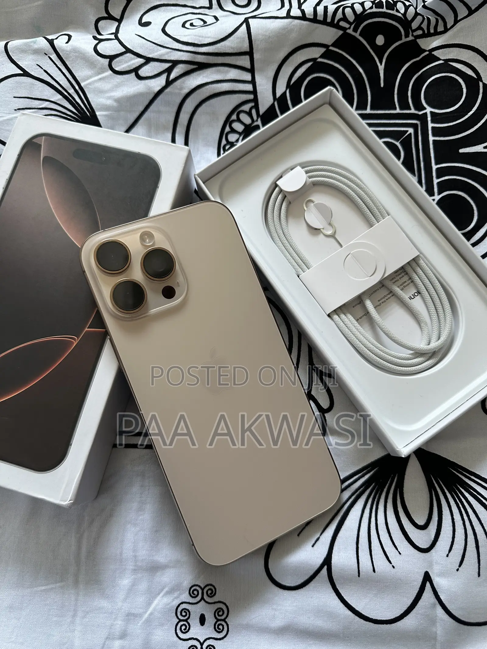 Apple iPhone 16 Pro Max 256 GB Gold