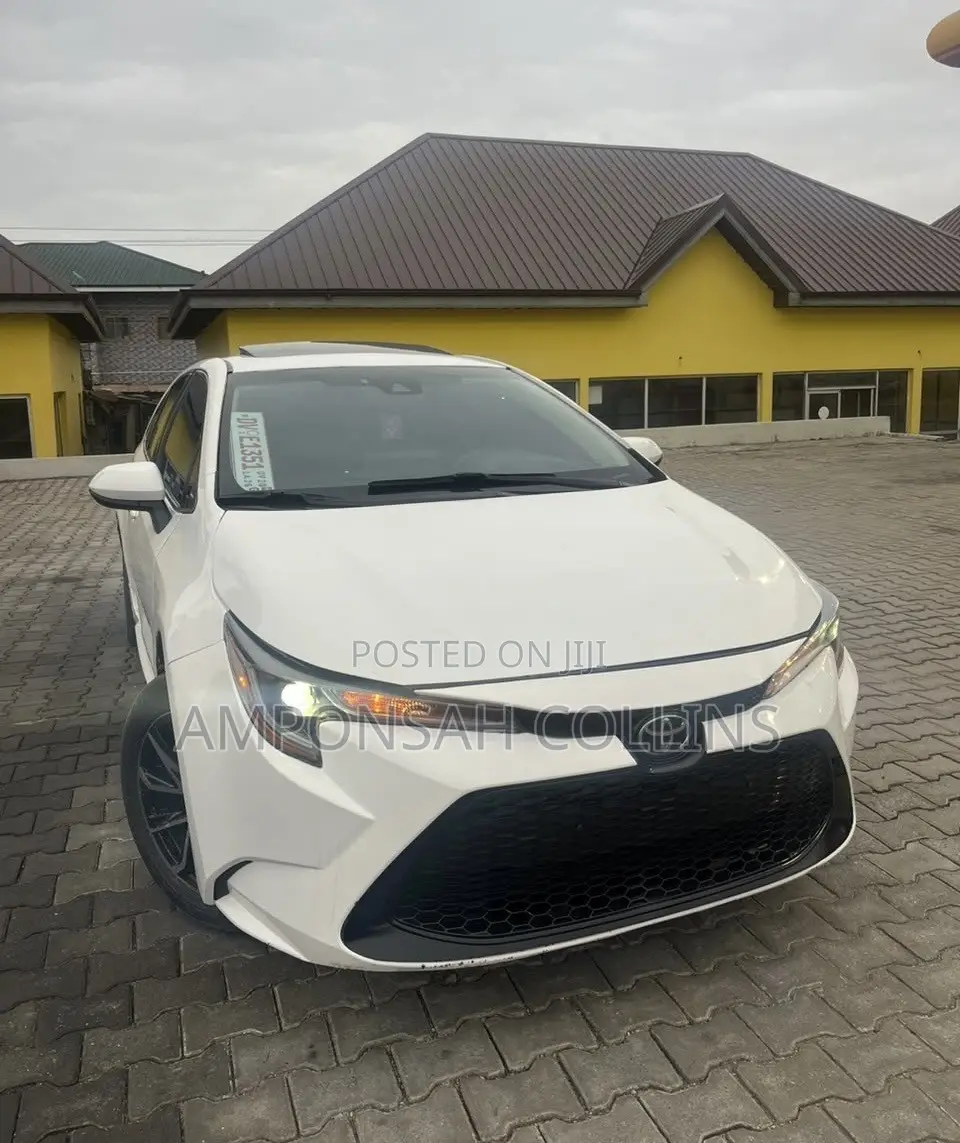 Toyota Corolla 2022 White