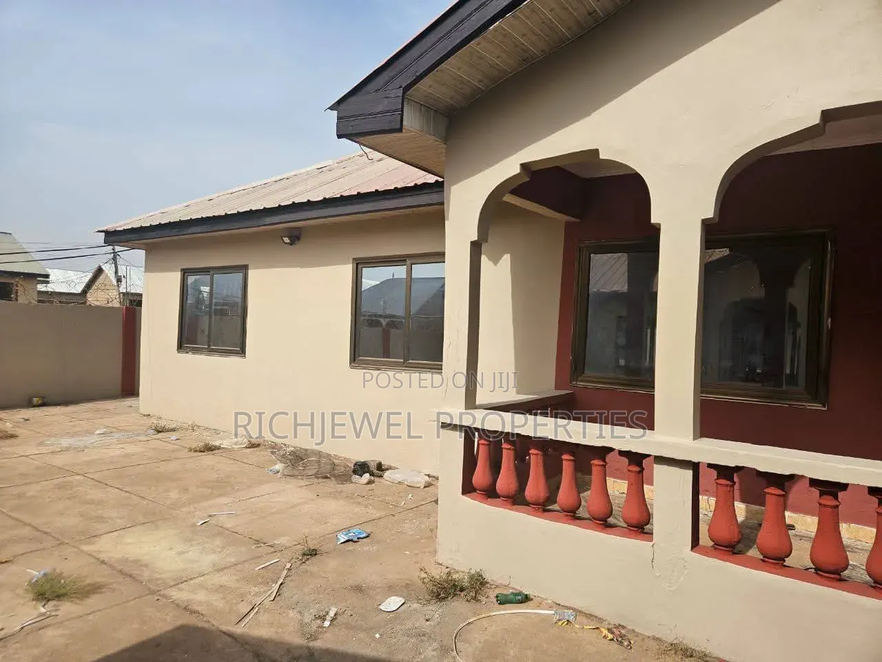 8bdrm Apartment in Richjewel Properties, Tamale Municipal for sale