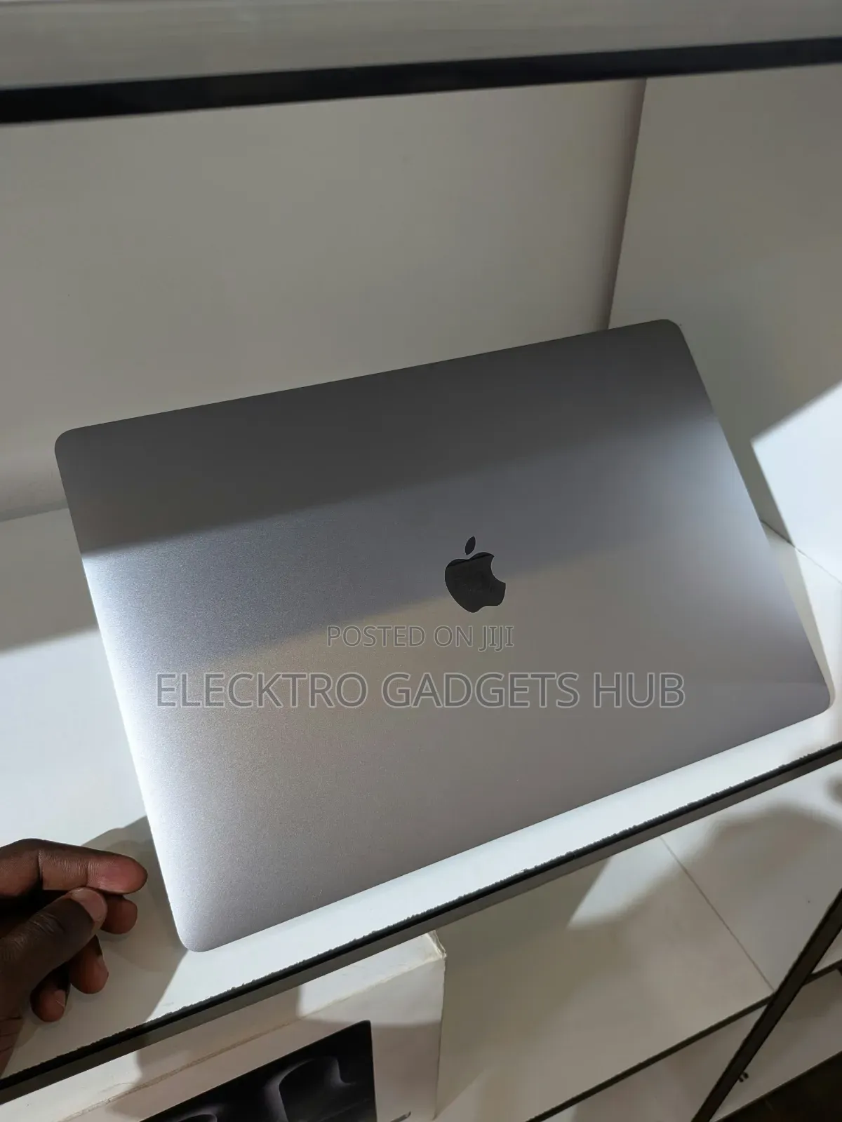 Laptop Apple MacBook Pro 2019 16GB Intel Core i7 SSD 512GB