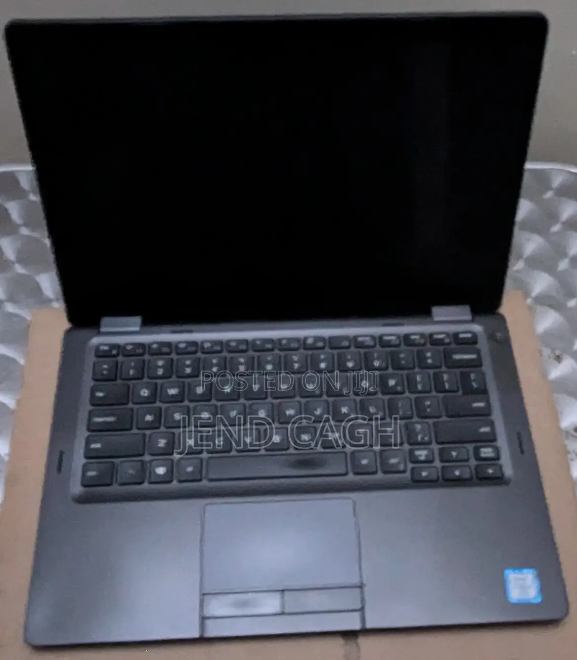 Laptop Dell Latitude 5300 2-in-1 24GB Intel Core i7 SSD 256GB