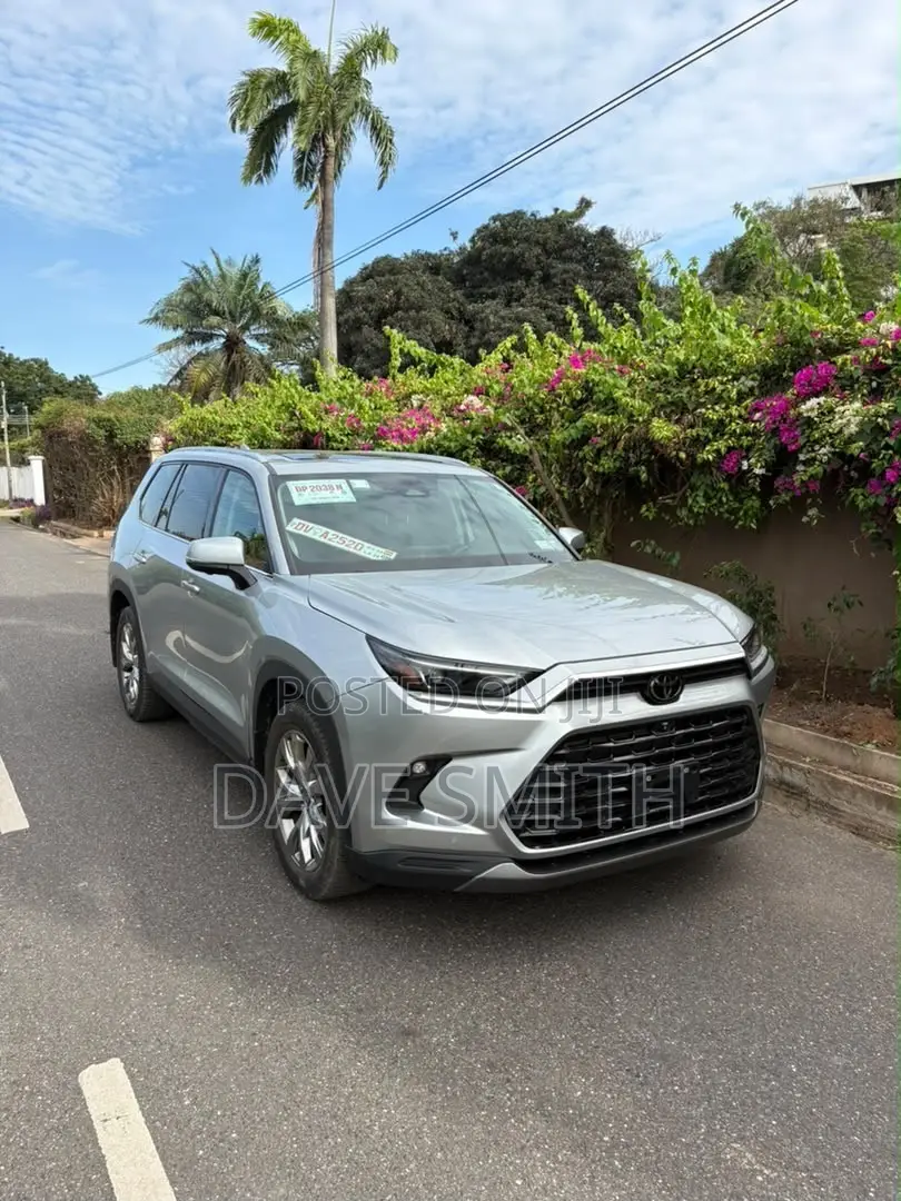 Toyota Highlander Limited AWD 2024 Silver