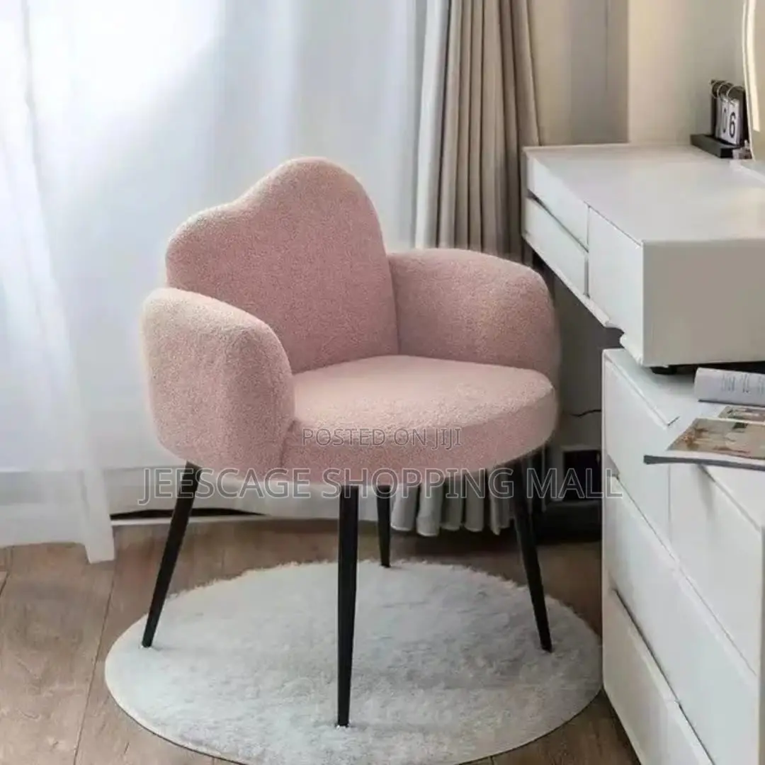 Cloud Back Boucle Accent Chair