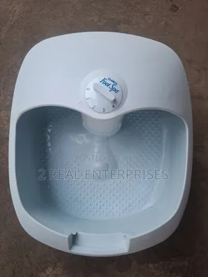 Clairol Electric Heated Foot Spa & Bubble Bath Massager