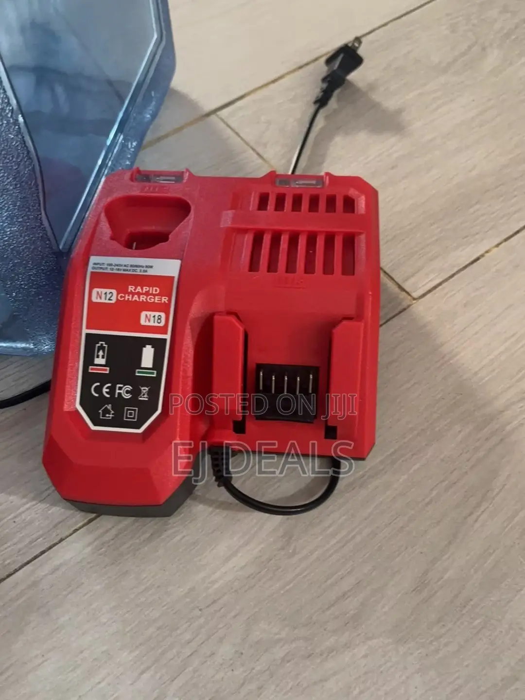 Milwaukee Battery Charger M18 and M12