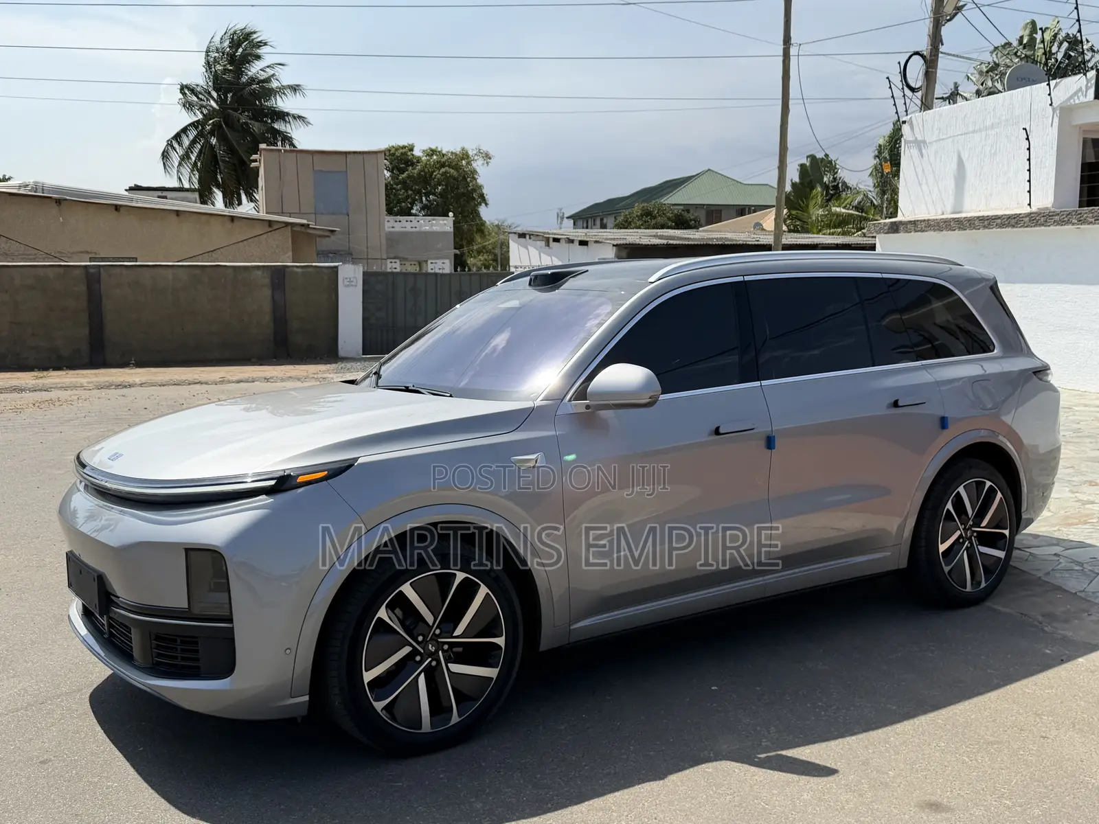 Li Auto L9 1.5 Hybrid AWD 2022 Silver