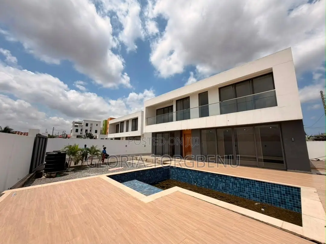 4bdrm House in Ashaley Botwe for sale