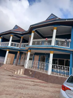 3bdrm Apartment in Fawoade- Mamponteng, Kwabre for rent