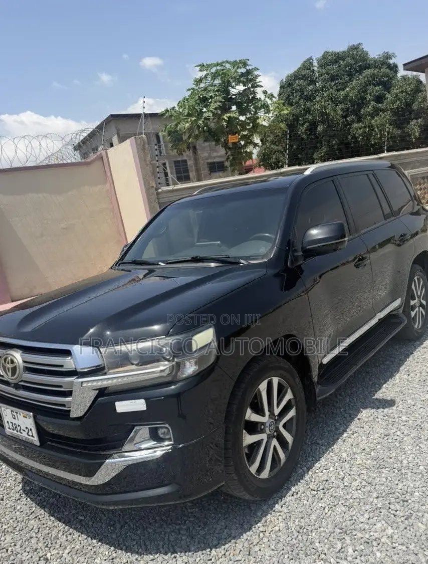 Toyota Land Cruiser 5.7 V8 VX-S 2020 Black