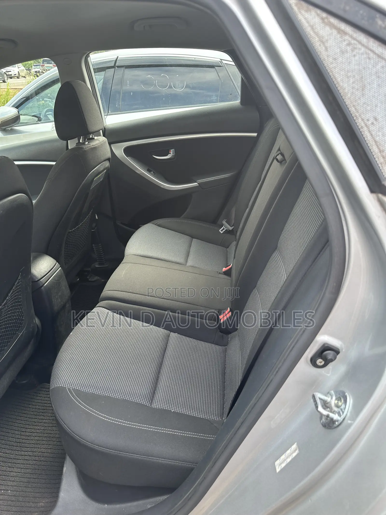 Hyundai Elantra SE 4dr Sedan (1.8L 4cyl 6A) 2015 Silver