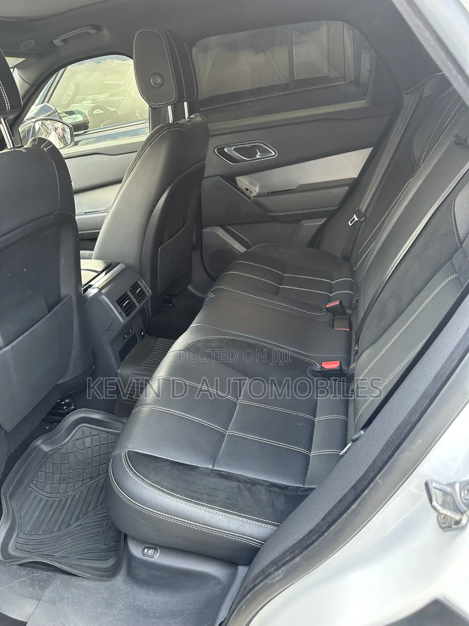 Land Rover Range Rover Velar R-Dynamic S 2022 White