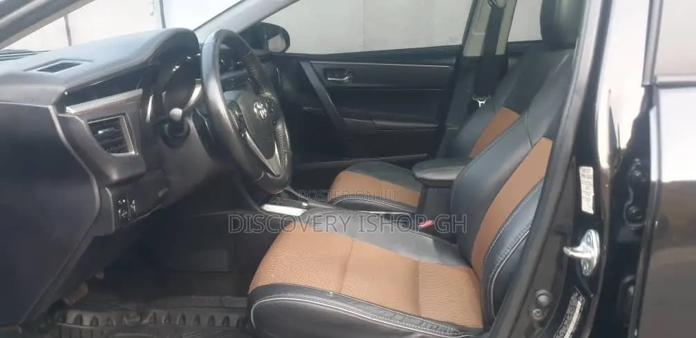 Toyota Corolla SE (1.8L 4cyl 6M) 2019 Blue