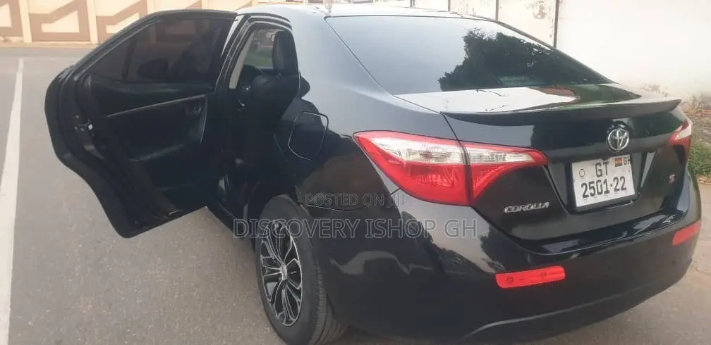 Toyota Corolla SE (1.8L 4cyl 6M) 2019 Blue