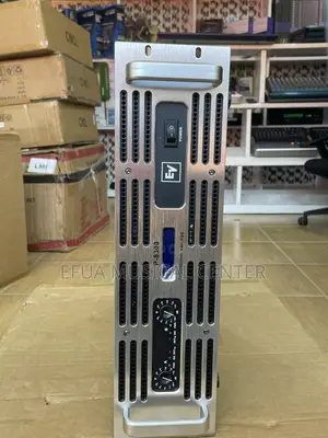 EV P8300 Bass Amplifier