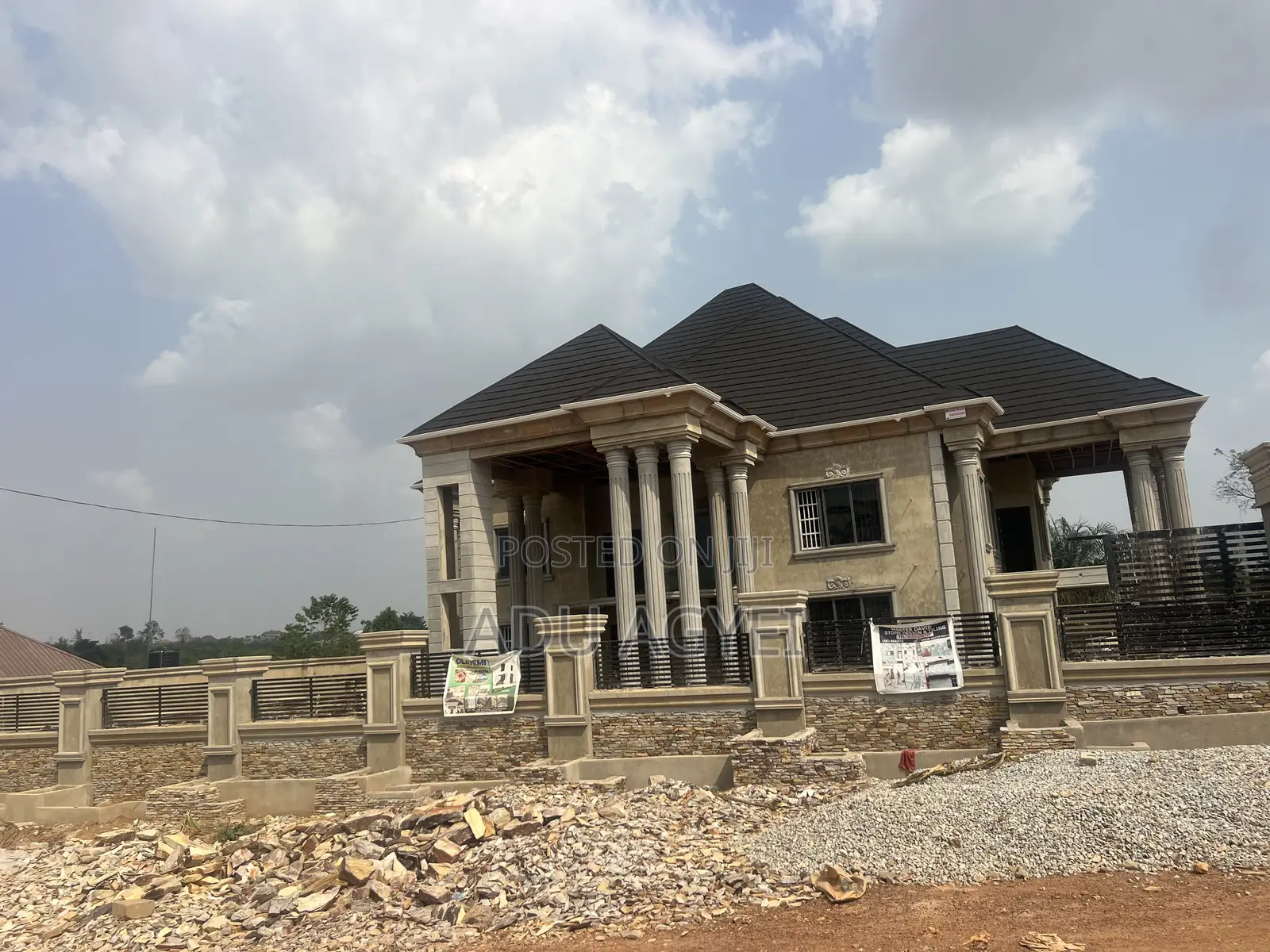 5bdrm Mansion in Kumasi Metropolitan for sale