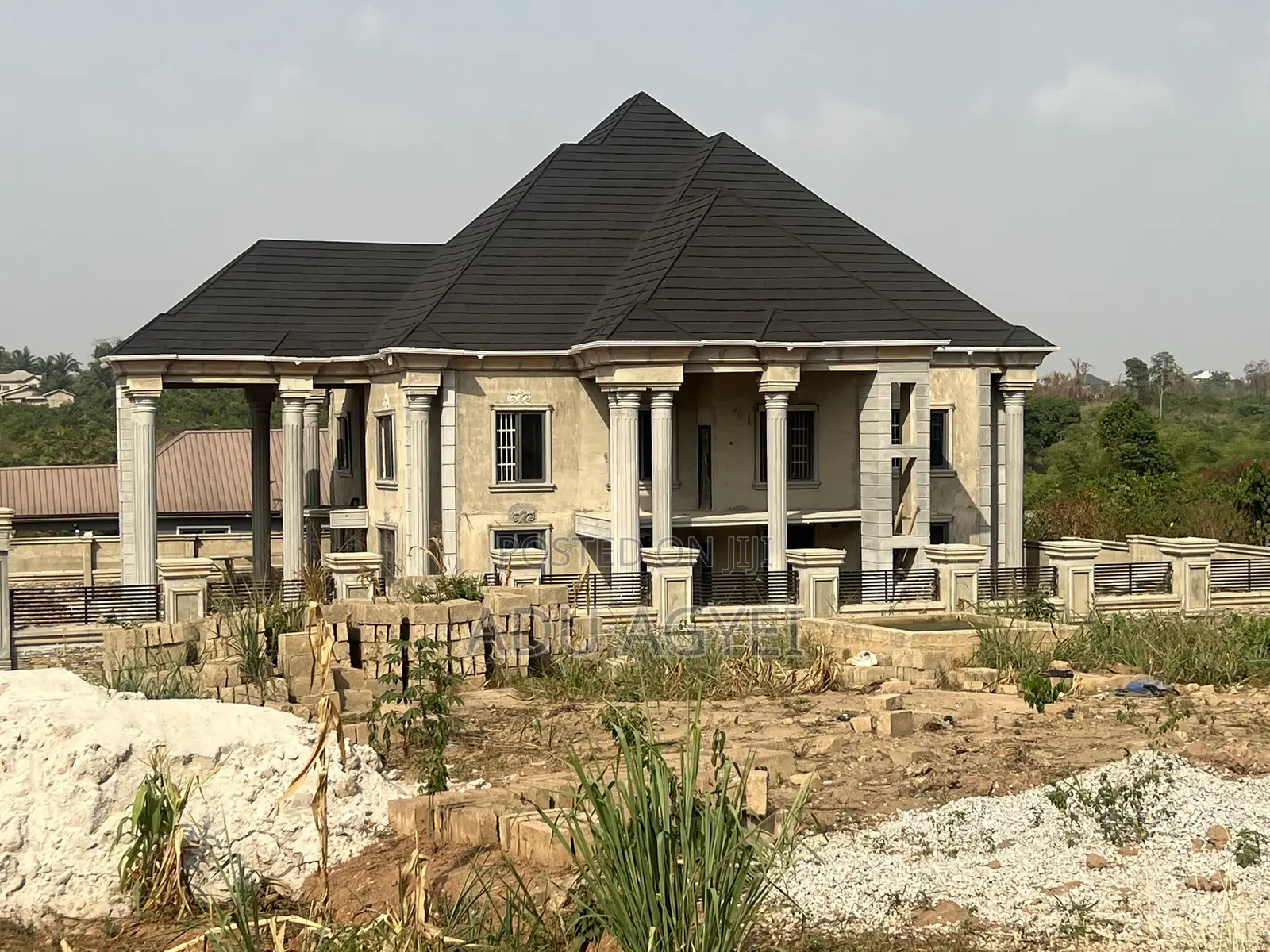 5bdrm Mansion in Kumasi Metropolitan for sale