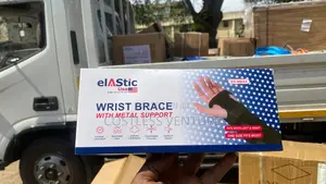 Elastic Wrist Brace With Metal Support