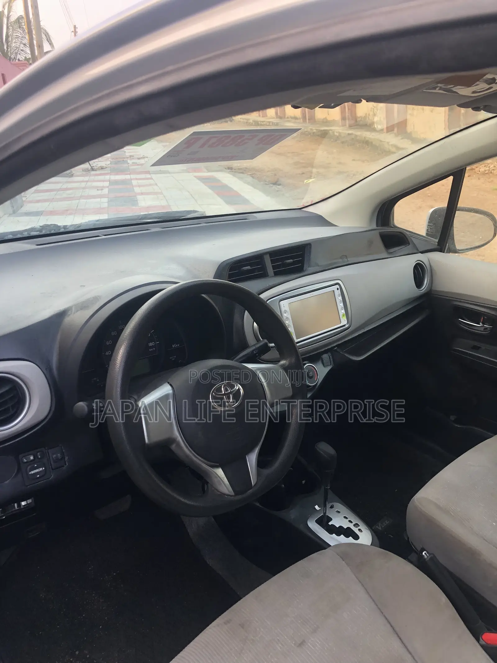 Toyota Vitz 2011 Gray