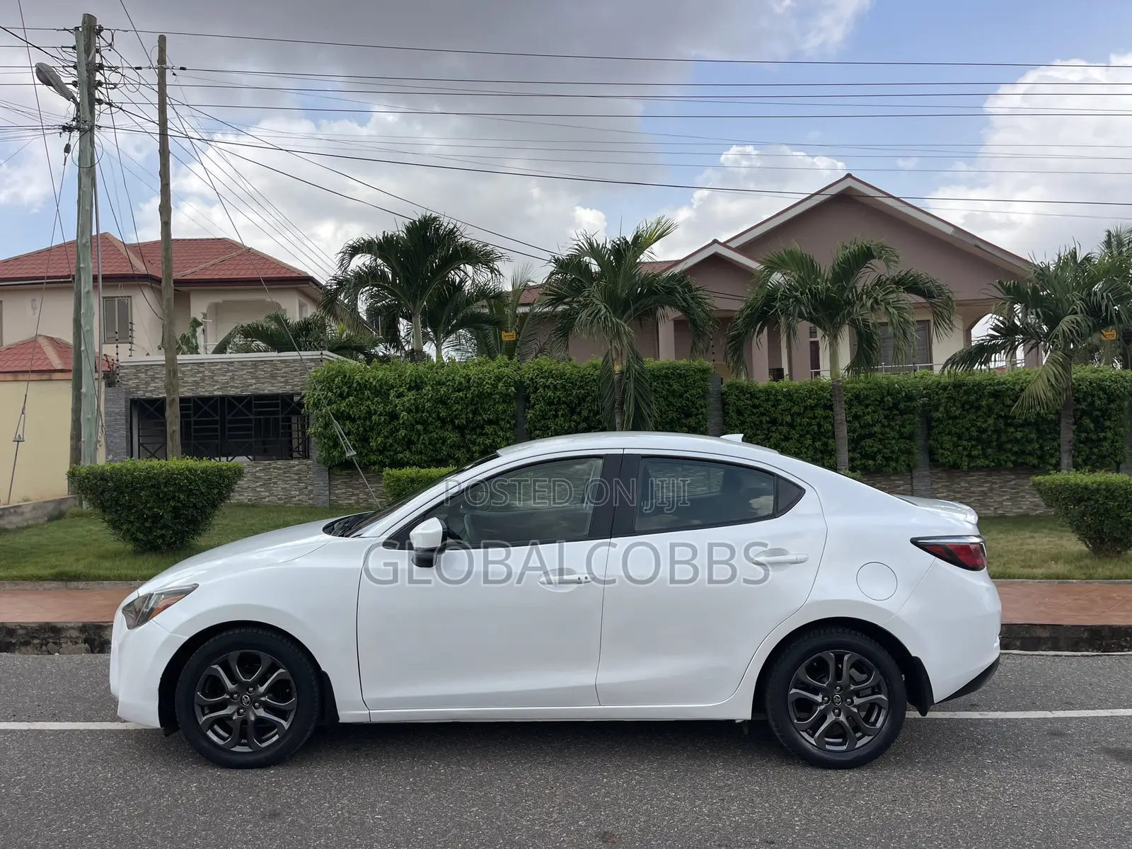 Toyota Yaris iA 1.5 FWD 2019 White