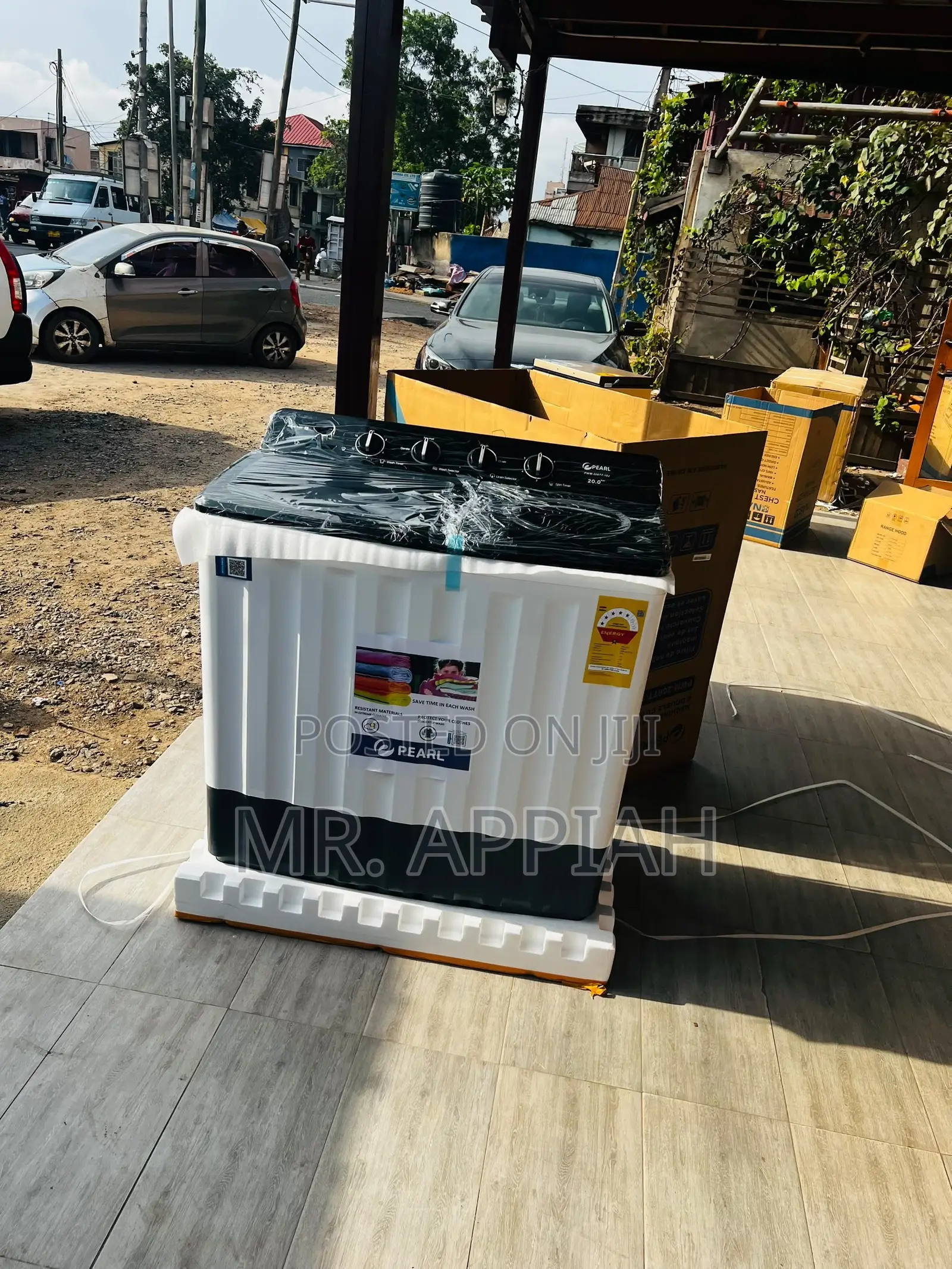 Semi-Automatic Top Load Pearl 20kg Washing Machine.