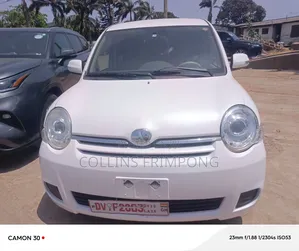 Toyota Sienta 2013 White
