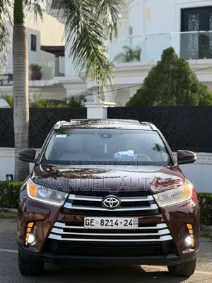Toyota Highlander XLE 2019 Burgundy