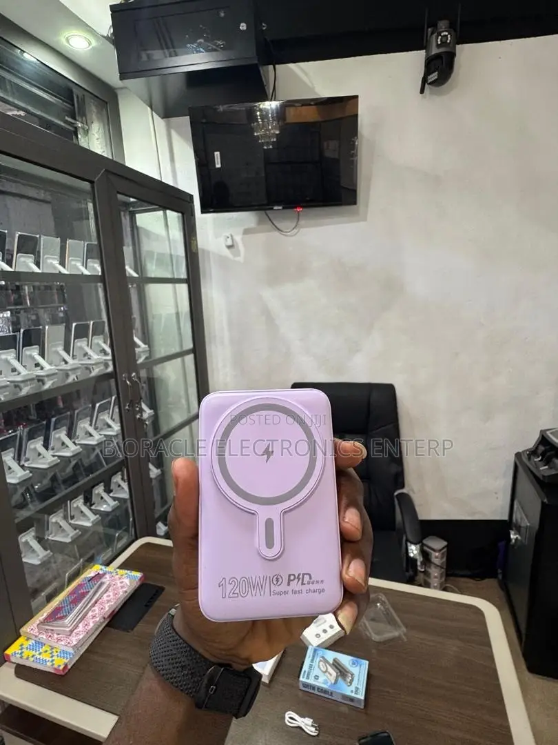 Original Mag Safe Power Bank