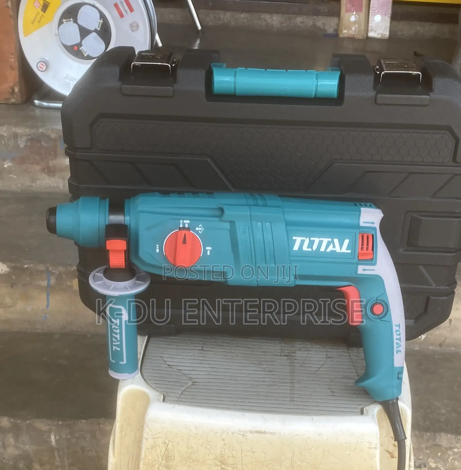 Total 800W Rotary Hammer 1chuck