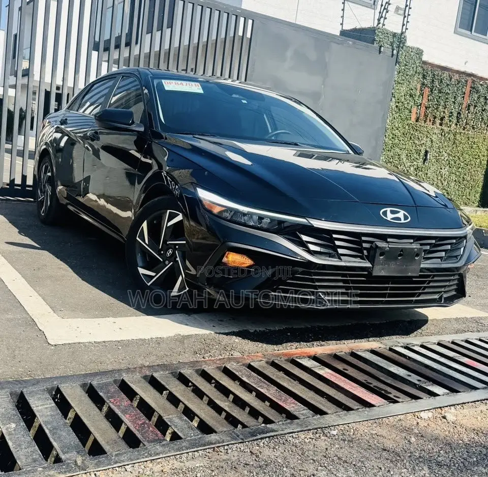Hyundai Elantra 2025 Black