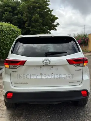 Toyota Highlander XLE 2019 White
