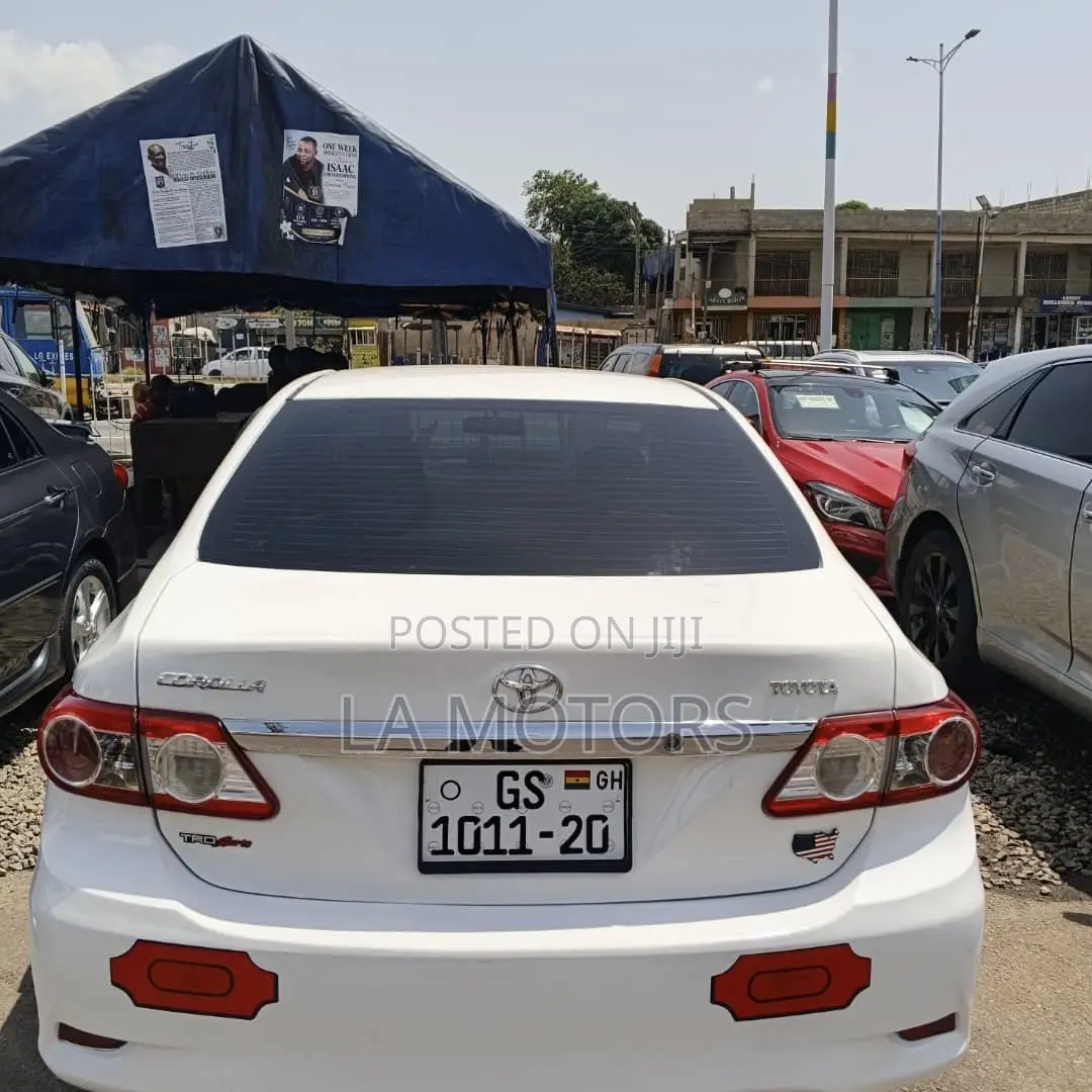 Toyota Corolla 2013 White