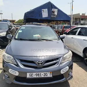Toyota Corolla 2013 Gray