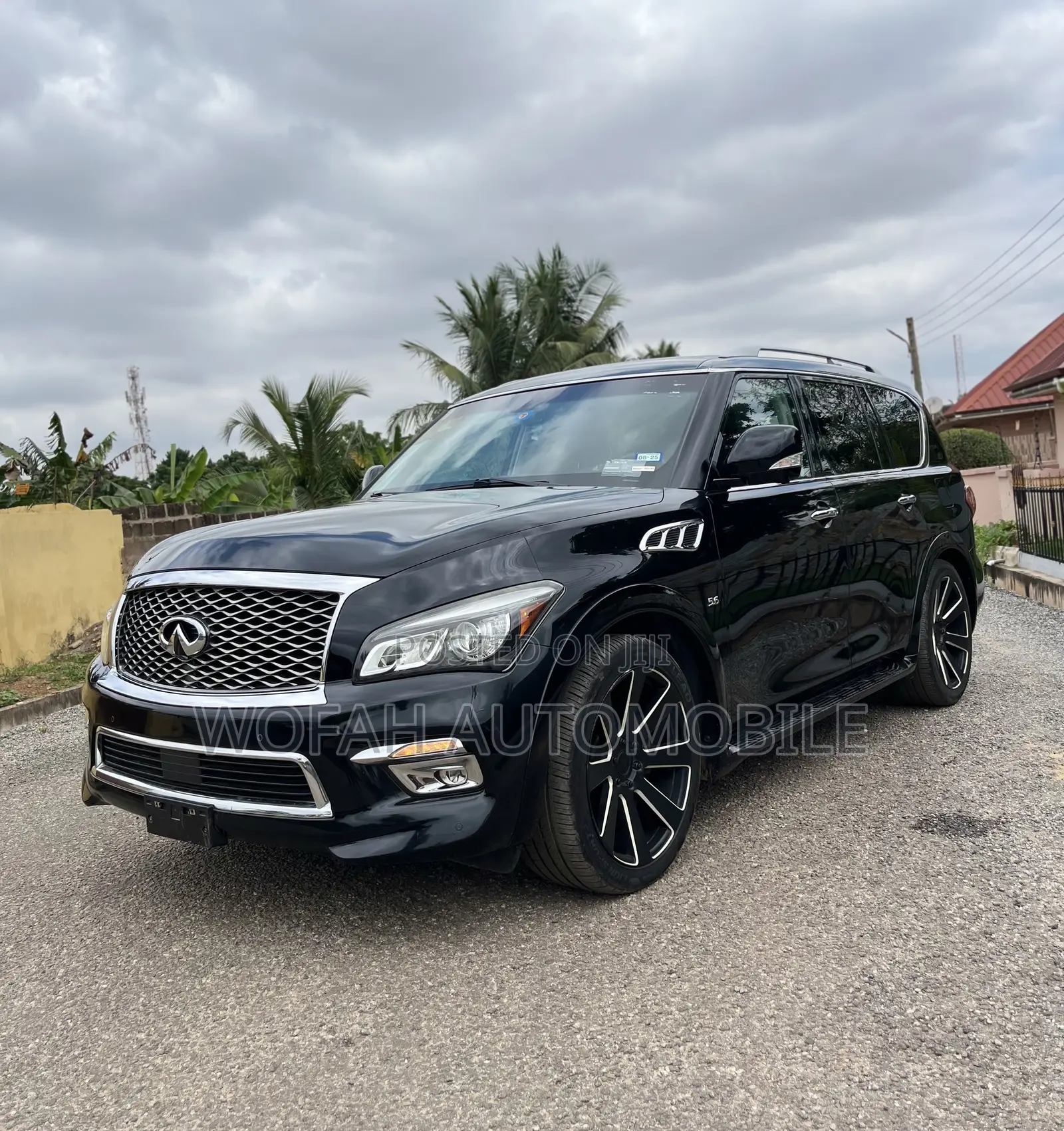 Infiniti QX80 2015 Black