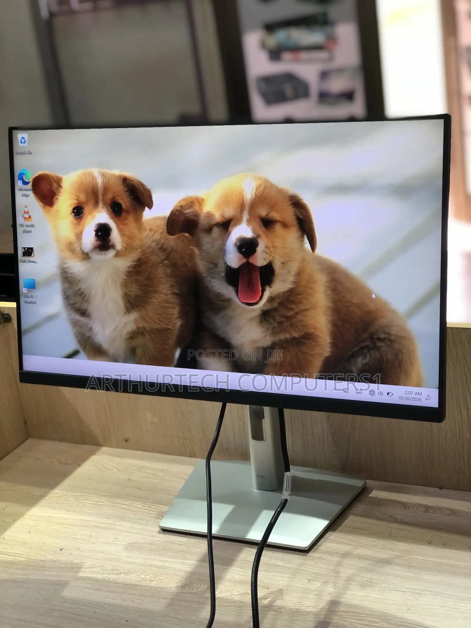 Dell Edgeless Monitor 2021 24 Inches
