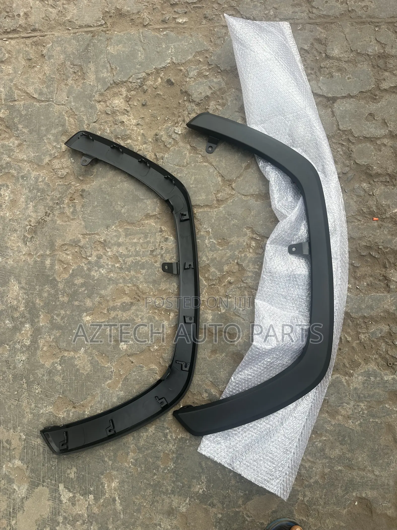 Toyota RAV4 2019 2020 2021 2022 Fender Moulding