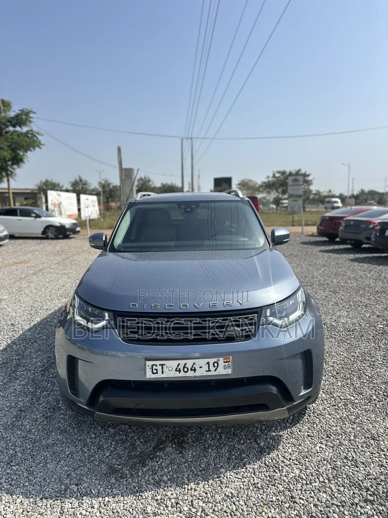 Land Rover Discovery HSE 4x4 2017 Gray