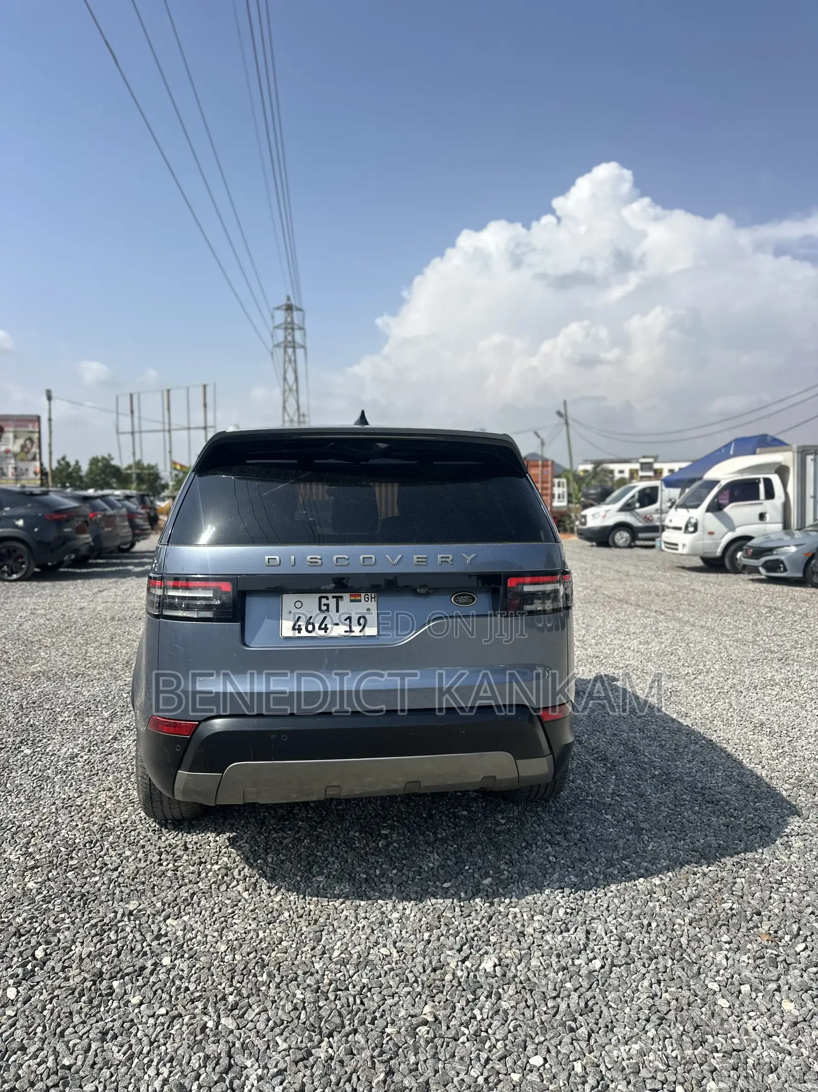Land Rover Discovery HSE 4x4 2017 Gray