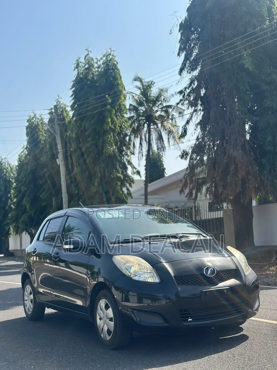 Toyota Vitz 2010 Black