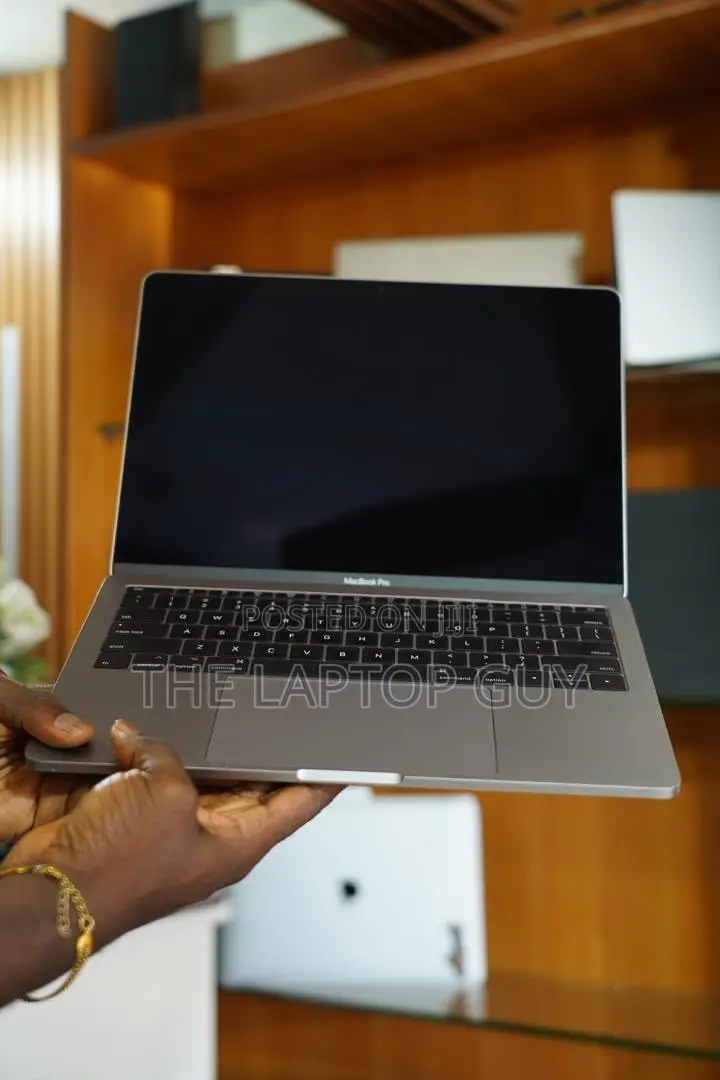 Laptop Apple MacBook Pro 2017 8GB Intel Core i5 SSD 128GB
