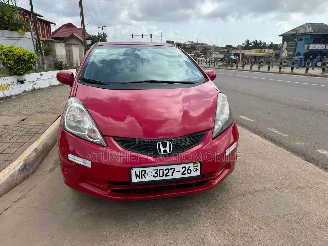Honda Fit 5D 2013 Red