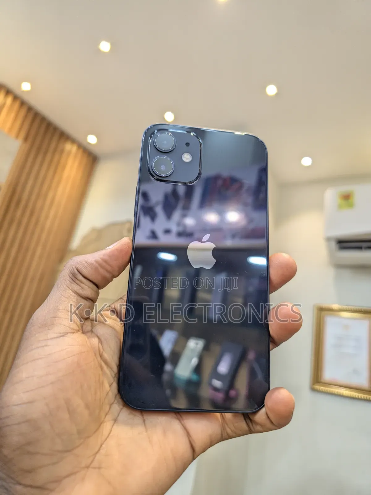Apple iPhone 12 64 GB Black