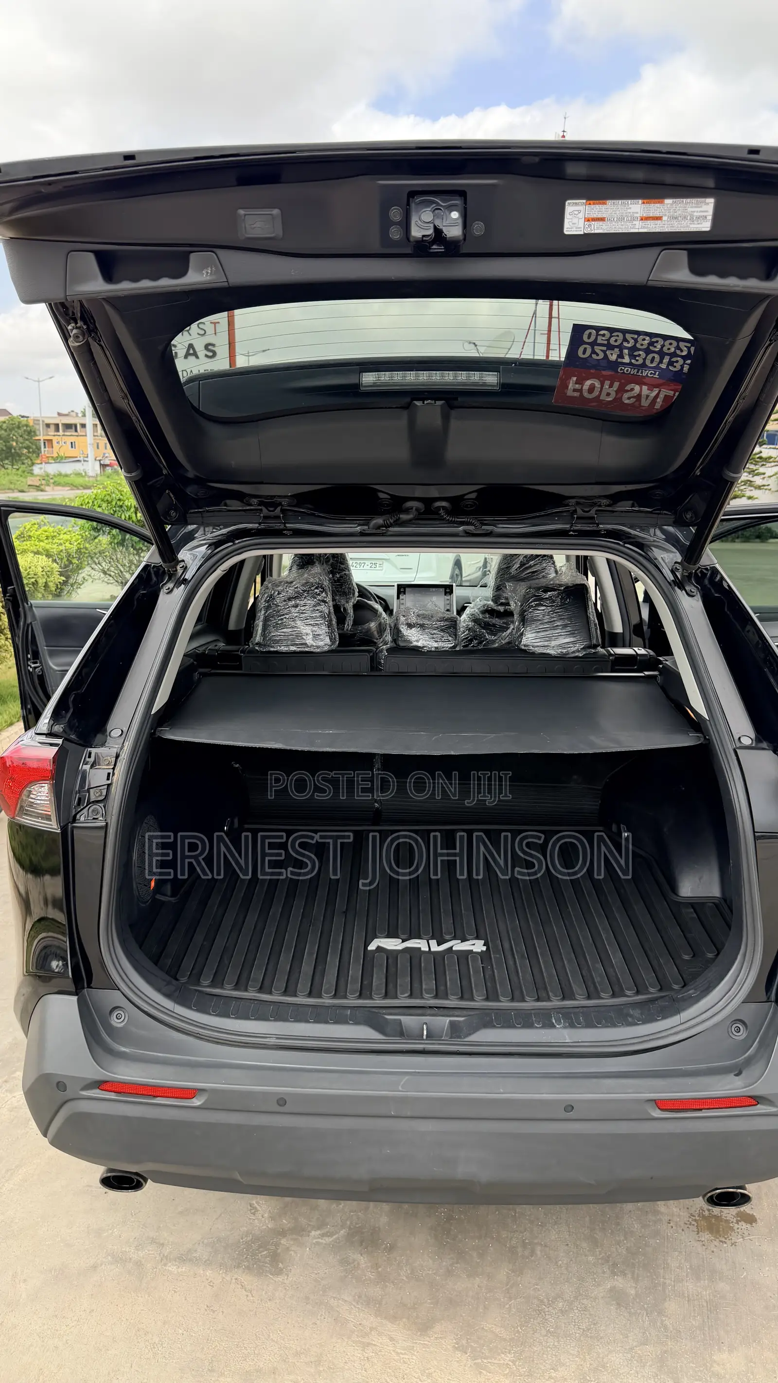 Toyota RAV4 XLE AWD 2019 Black