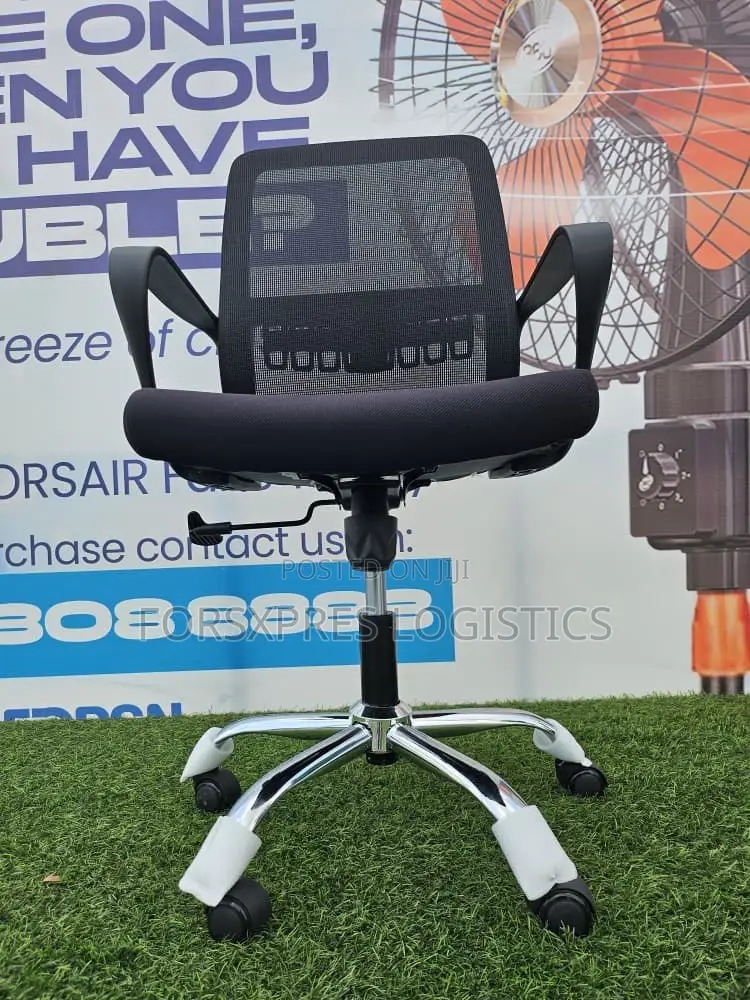 Ergonomic Mesh Office Chair With Wheels