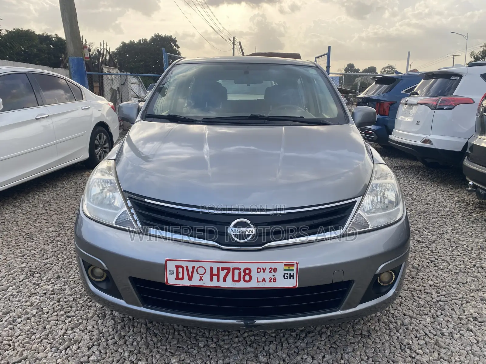Nissan Versa 1.6 SV Sedan 2012 Gray