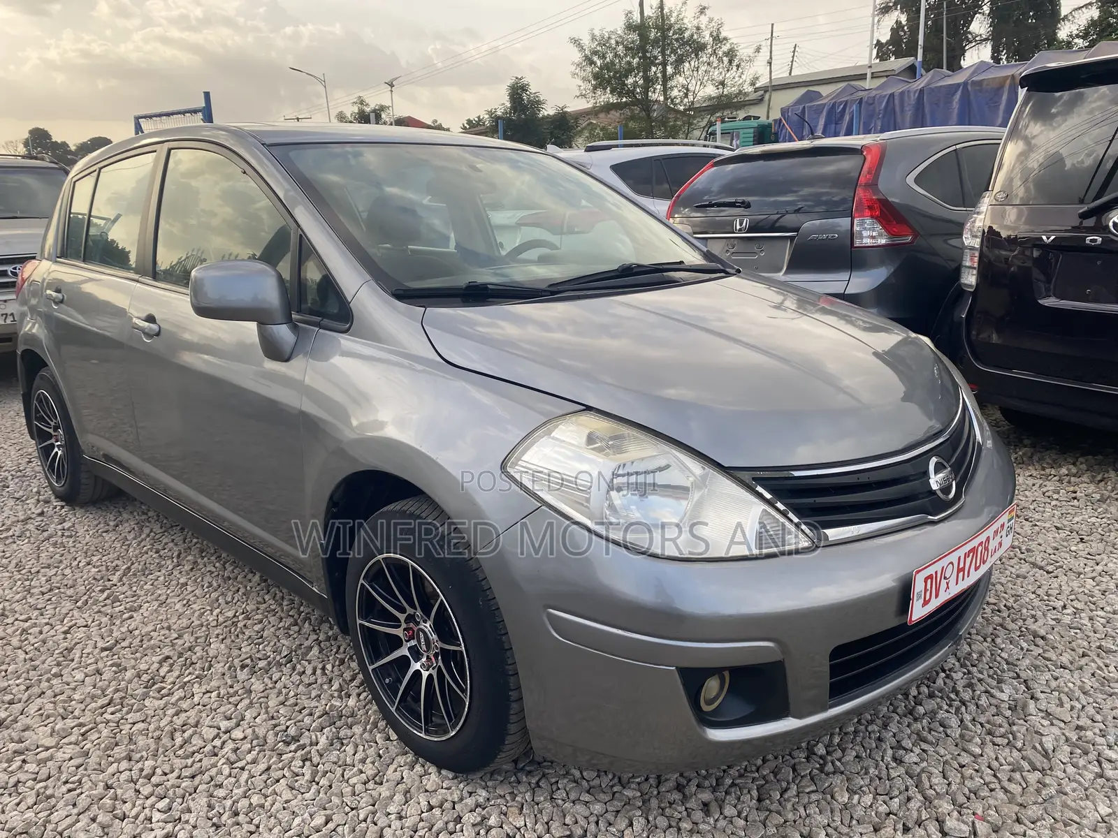 Nissan Versa 1.6 SV Sedan 2012 Gray