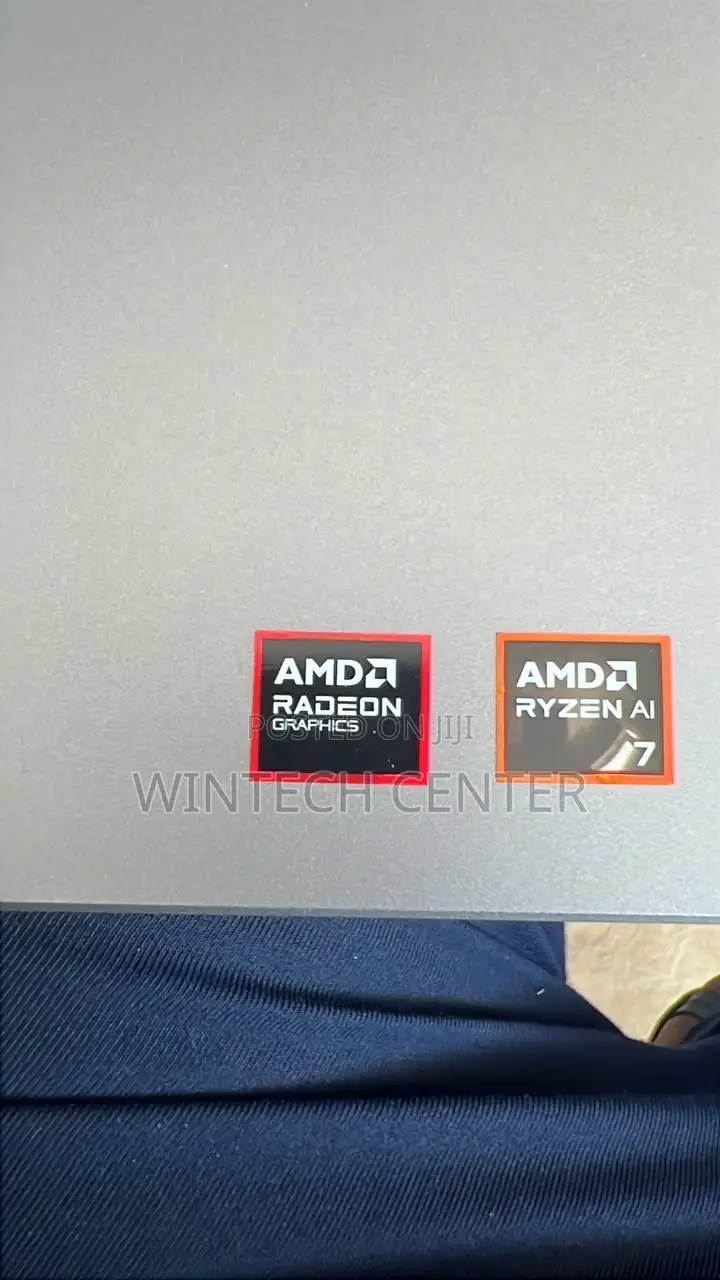 New Laptop HP OmniBook 5 16" 16GB AMD Ryzen 7 SSD 1T